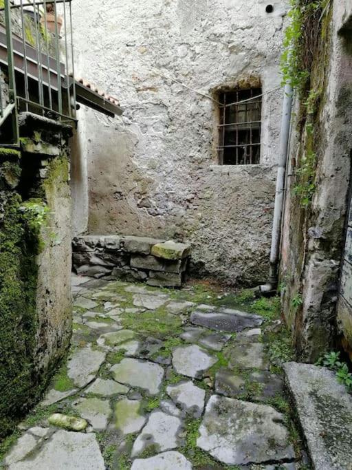 L'Antico Borgo, Un Mix Di Storia E Romanticismo Villa Lierna Exterior foto